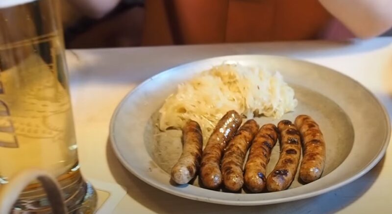 Nürnberger Rostbratwurst and German Weizenbier